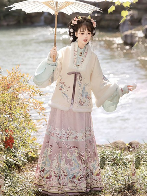 Moterų tradicinis kinų drabužių komplektas siuvinėjimu – trumpas švarkas Ming stiliuje su geometriniu raštu, poliesteris >95%, žieminiai drabužiai