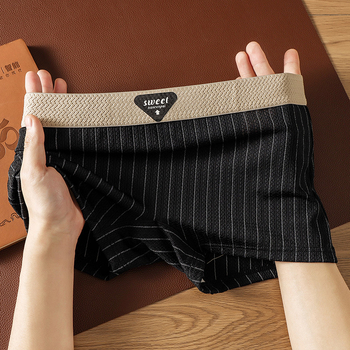 Moterų kvėpaujančios bokserinės kelnaitės, vidutinio juosmens, Ice Silk audinys, pagrindinis nailonas 90–95%