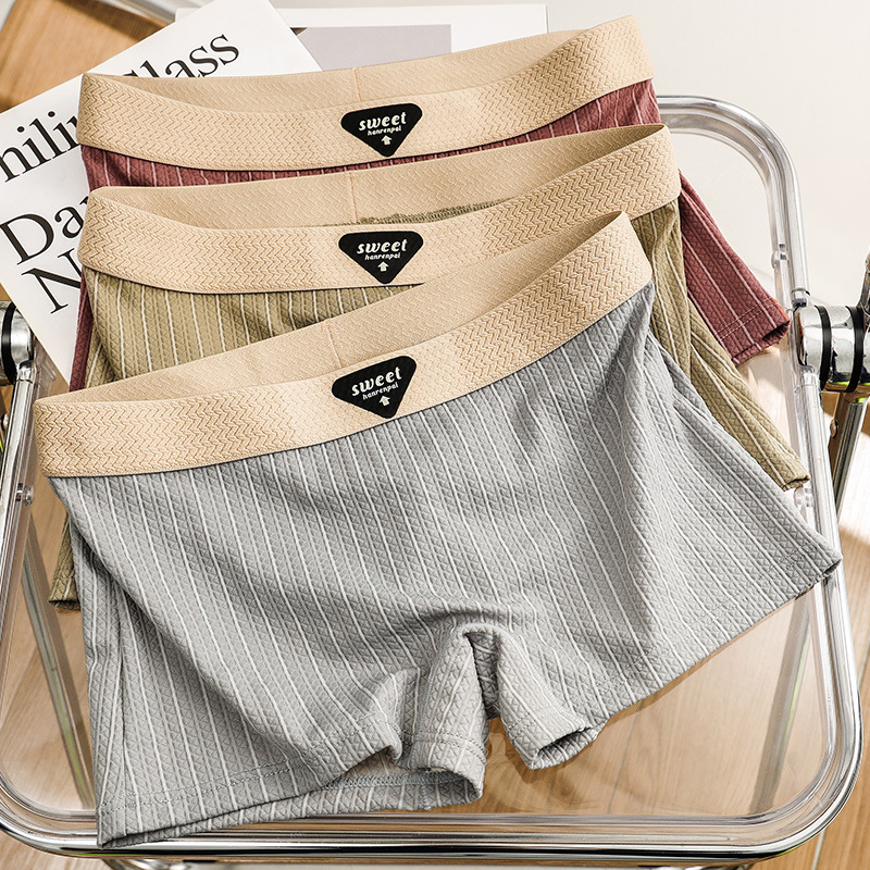 Moterų kvėpaujančios bokserinės kelnaitės, vidutinio juosmens, Ice Silk audinys, pagrindinis nailonas 90–95%