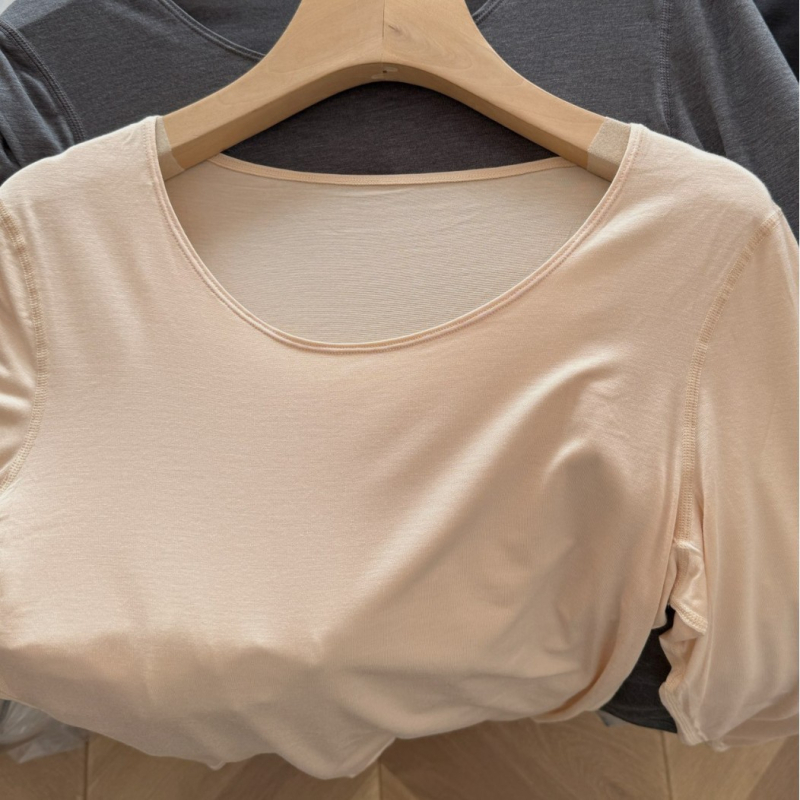 Kapučiuota termo viršutinė dalis, ultra plona, 81–100 g/m², antistatininė, išlaiko šilumą