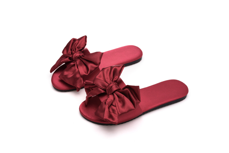 Pāru iekšējās čības ar satīna lenci — elpojošas, pretslīdēšana, sviedru uzsūkšana, augšējā daļa audums, zole zem 1,5 cm