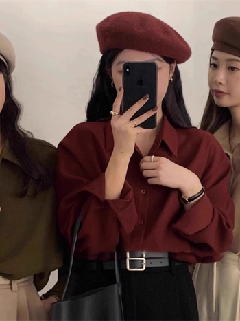 Ženska satenska bluza s dugim rukavima u burgundijskoj boji, jesensko-zimski retro Hongkong stil, slojevito gornje