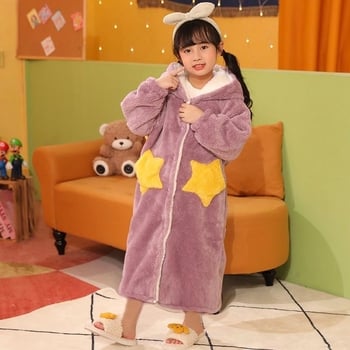 Dvigubo sluoksnio vaiko žvaigždžių chalatas žiemai: poliesterio audinys; poliesterio pluoštas; sudėtis 30–50%; išlaiko šilumą