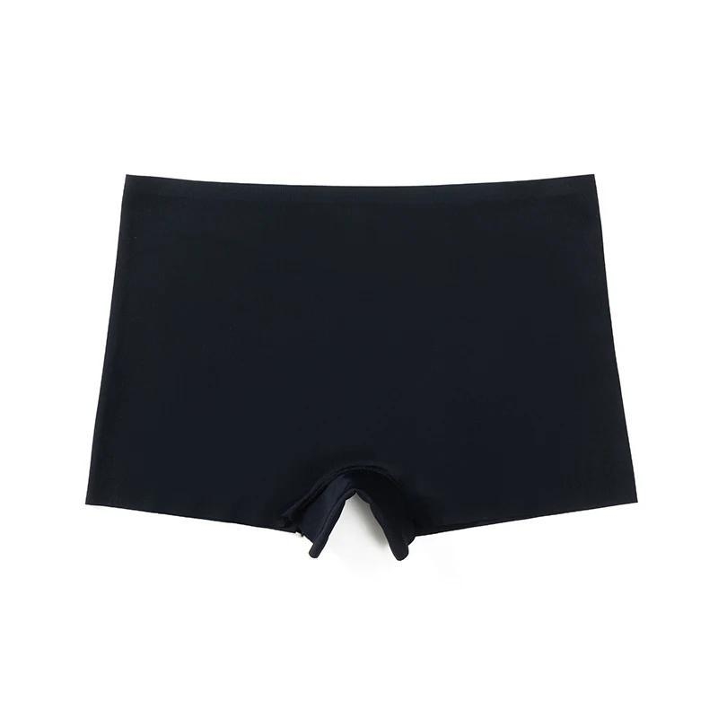 Moterų boxer šortai – antišvytėjimas, be pėdsakų, kvėpuojantys, greitai džiūstantys, nematomi; audinys: nailonas; mezginys: megztas; iekšvartis: medvilnė; pagrindinis audinys: 90–95% nailonas