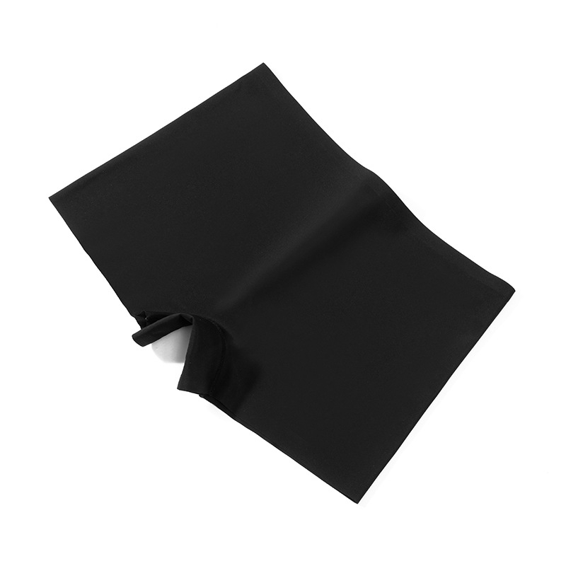 Moterų boxer šortai – antišvytėjimas, be pėdsakų, kvėpuojantys, greitai džiūstantys, nematomi; audinys: nailonas; mezginys: megztas; iekšvartis: medvilnė; pagrindinis audinys: 90–95% nailonas