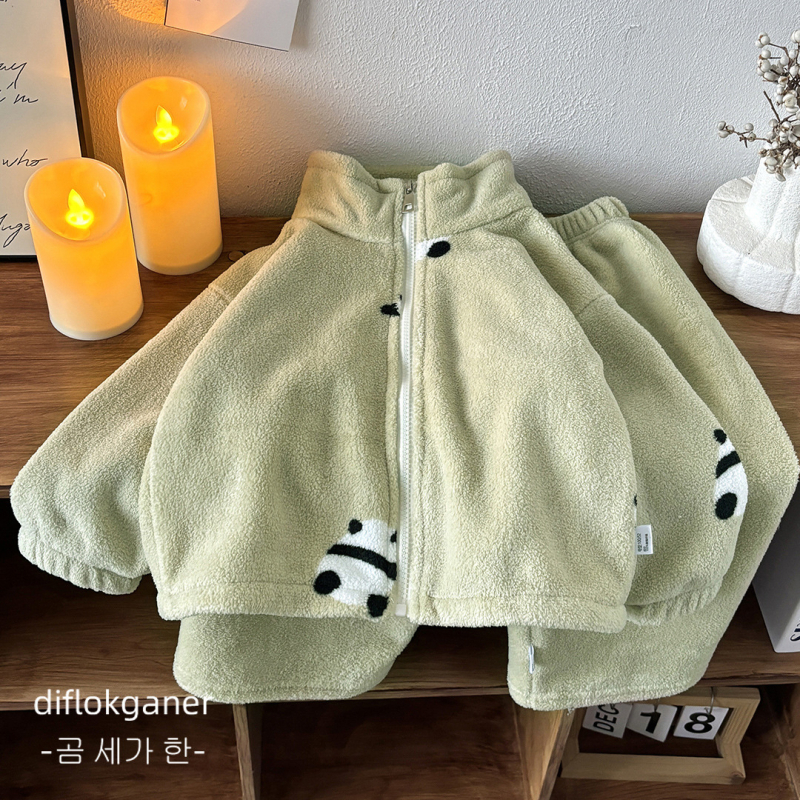 Vaikų pižama iš koralinio veliūro, unisex, 100% poliesterio fleece, storos tekstūros, gyvūnų ir animacinių filmų raštas, korėjietiškas stilius