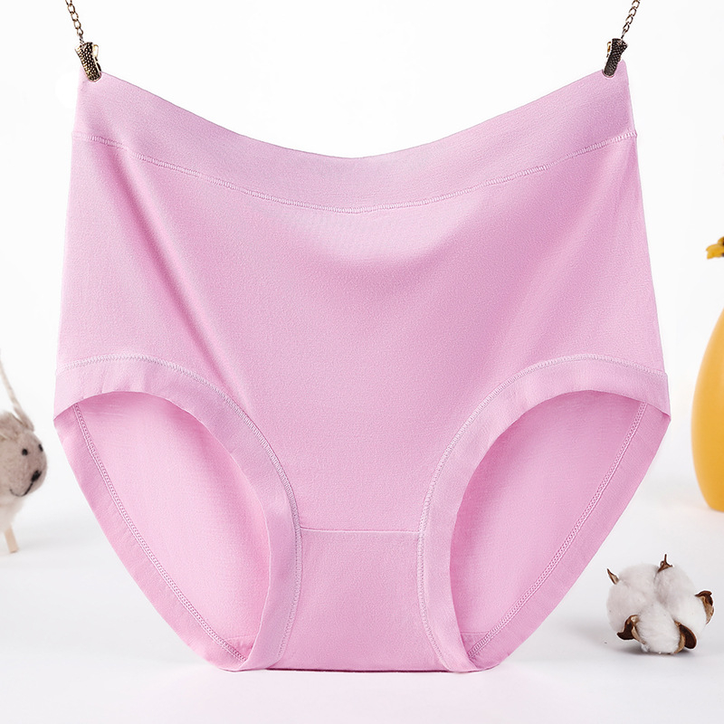 Ženske gaćice visokog struka od modalnog materijala, prozračne, s podizanjem bokova i oblikovanjem abdomena, jednobojne, veličina plus