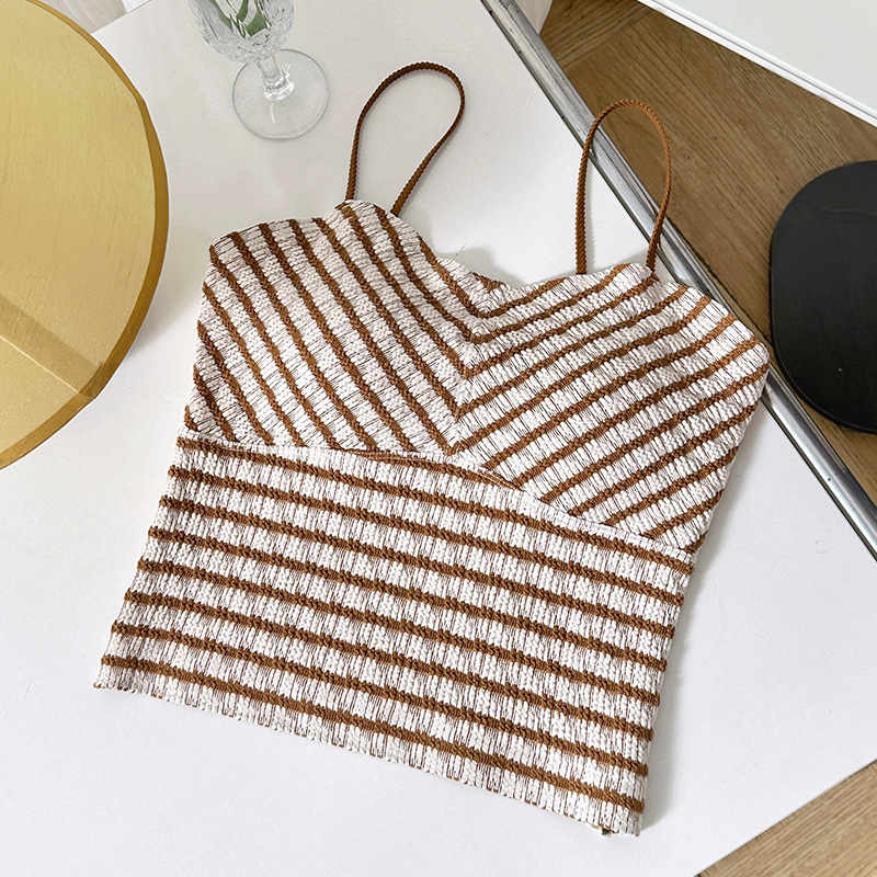 Найлонов бюст-обвивен топ (tube top), без жици, с подплата, чаши 3/4, формована чашка с тънък горен ръб и долен контур, тънки презрамки