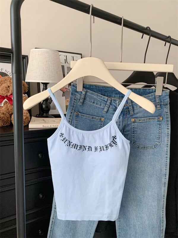 Camisole top u sling stilu, uskog kroja, 80-90% najlona, mikroelastičan, naramenice nisu odvojive