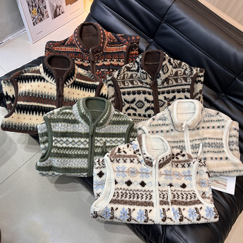 Moteriška dvipusė stora fliso liemenė su stovu apykakle, geometrinis Fair Isle raštas, retro laisvas kirpimas