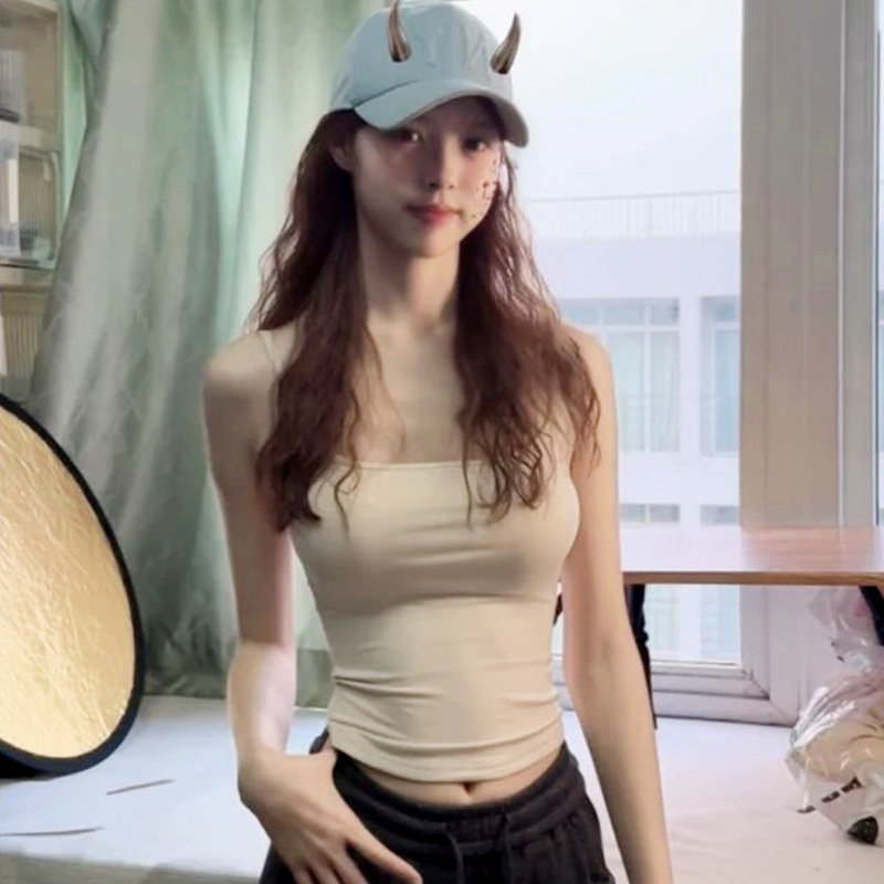 Ženski camisole bez rukava, slim fit, pamuk-elastična smjesa, s umetcima za dojke, ljeto 2025