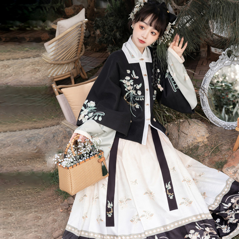 Hanfu Ru sijonas su kvadratine apykakle, Song dinastijos stilius, poliesterio audinys su 95%+ elastano, unisex