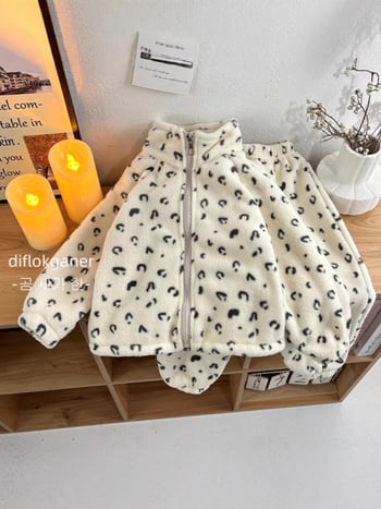 Vaikų dviejų dalių dvipusis fleece namų drabužių komplektas, šiltas, unisex, apvalia kakleliu, ilgais rankovėmis, gyvūnų ir karikatūrų raštas, 100% poliesteris.