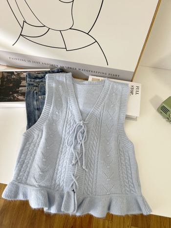 Moteriška be rankovių liemenė su V formos kaklu, trumpas kirpimas, poliesterio pluoštas su akrilo mišiniu, japonų/korejiečių laisvalaikio stilius