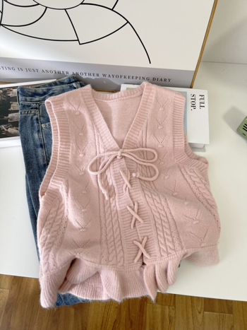 Moteriška be rankovių liemenė su V formos kaklu, trumpas kirpimas, poliesterio pluoštas su akrilo mišiniu, japonų/korejiečių laisvalaikio stilius