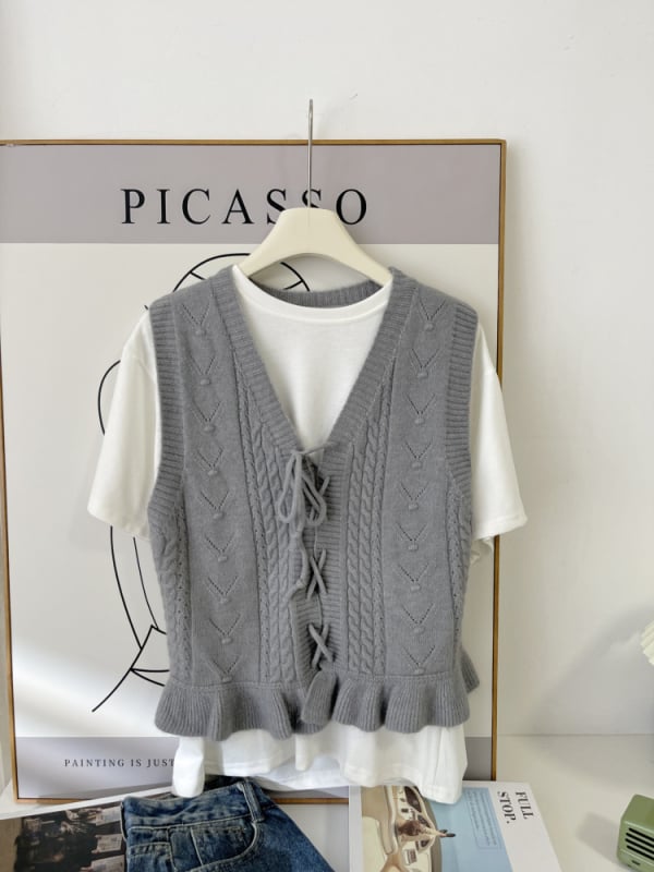 Moteriška be rankovių liemenė su V formos kaklu, trumpas kirpimas, poliesterio pluoštas su akrilo mišiniu, japonų/korejiečių laisvalaikio stilius