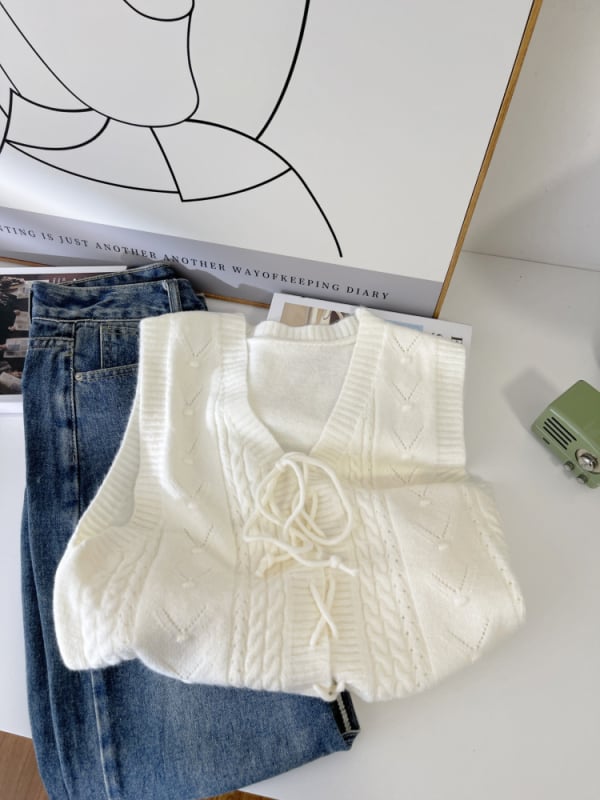 Moteriška be rankovių liemenė su V formos kaklu, trumpas kirpimas, poliesterio pluoštas su akrilo mišiniu, japonų/korejiečių laisvalaikio stilius