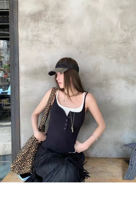 Камизол във стил жилетка от памук, чашка с пълен обем, средно оформена чашка, дължина до талията, пролет-лято 2025.