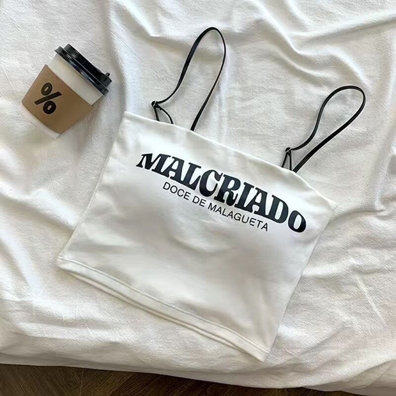 Ujjatlan felső mellkasbetéttel és betűs nyomott mintával, karcsú fazon, poliészter