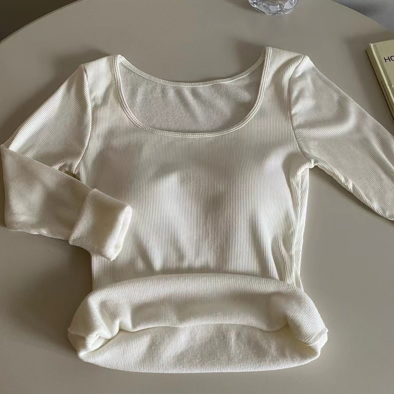 Viskozes pamata tops ar fleece iekšējo odere un krūšu spilventiņu, dubultslānis, garie piedurknes, kvadrātveida kakla izgriezums, sievietēm