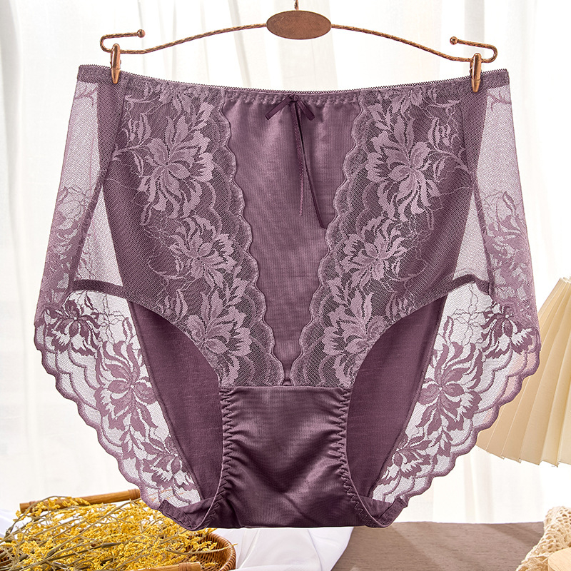 Plus dydžio moterų kelnaitės su nėrinių ir tinklo raštu, aukštu juosmeniu; medžiaga: nailonas; įdėklas: modal; 31-40D siūlų skaičius; plokščias pynimas