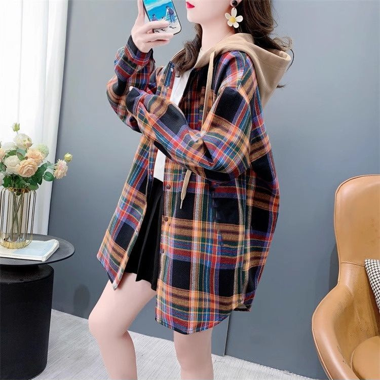 Sieviešu kapučjaka ar fleece iekšējo oderi, raksts ar kvadrātiem, poliesters, brīvs piegriezums, vidējā garuma