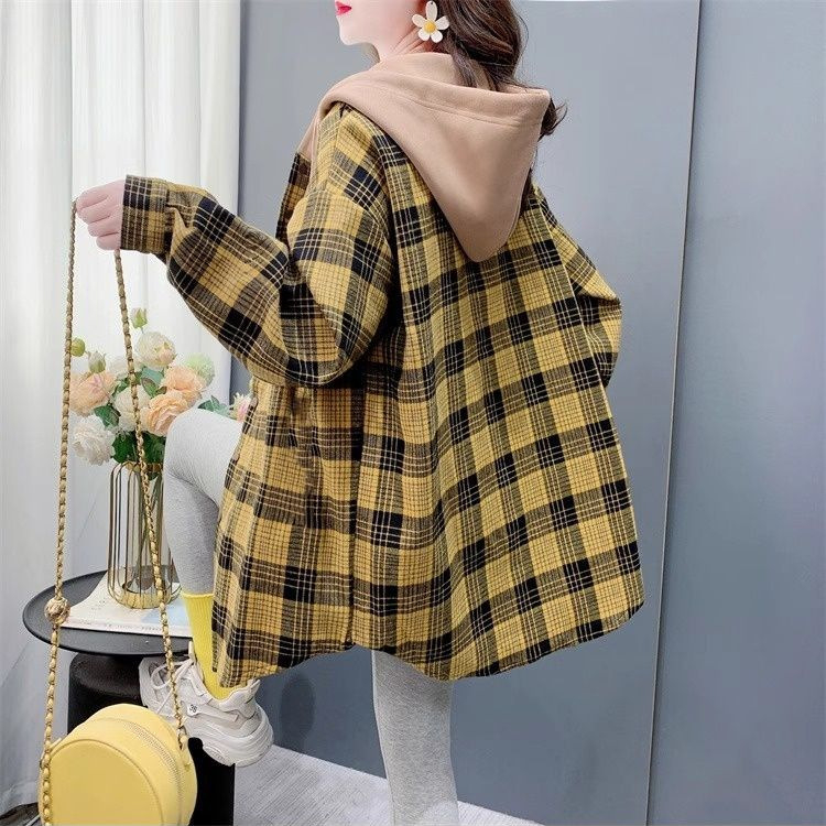 Sieviešu kapučjaka ar fleece iekšējo oderi, raksts ar kvadrātiem, poliesters, brīvs piegriezums, vidējā garuma