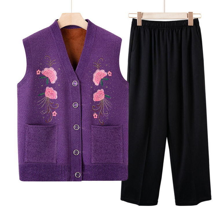 Moteriška liemenė su fliso pamušalu rudens–žiemos sezonui, augalų siuvinėjimo raštas, poliesterio audinys, įprastas ilgis 50–65 cm, kasdienio stiliaus