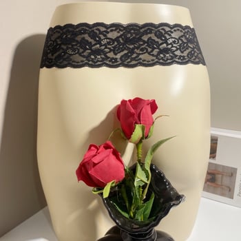 Vyriski atviri thong su nėriniu juosmeniu ir karolių grandinės žiedu | audinys: nailonas, pagrindinis turinys 80–90%