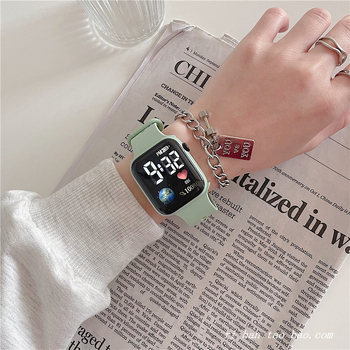 Moterų studentų skaitmeninis laikrodis – Instagram įkvėptas minimalistinis kvadratinis cifernikas, 42 mm skersmuo, 8 mm storis, plastikinis korpusas, elektroninė pavara