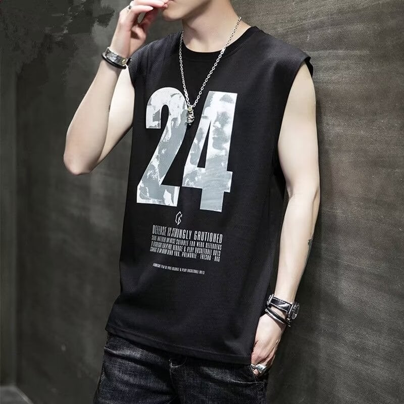 Fiataloknak szóló laza szabású ujjatlan sportmellény betűk nyomtatásával, poliészter, nyár 2024