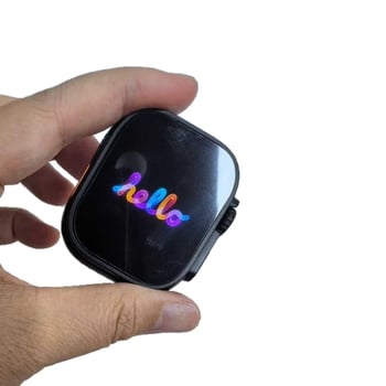 Pametni sat s AMOLED zaslonom, vodootporan za svakodnevnu upotrebu, Bluetooth pozivi, praćenje otkucaja srca i zasićenja krvi kisikom