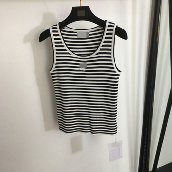 Ženski tank top od pletene tkanine s prugastim uzorkom, okrugli izrez, uski kroj, od viskoze