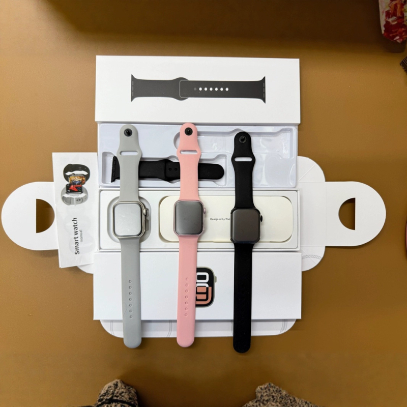 Smartwatch cu monitorizare ritm cardiac, tensiune arterială, oxigen în sânge, monitorizare somn și apeluri Bluetooth