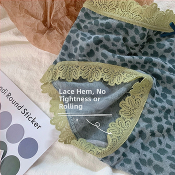 Moteriški kelnaitės su nėrinių kraštu, leopardo raštu ir drugelio motyvu, džakardinė medvilnė audinys, 100% medvilnė, vidutinio juosmens