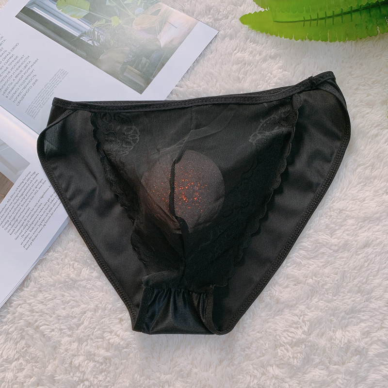 Vyrinės nėrinių be siūlių trumpikės, žemas juosmuo, permatomas pojūtis, kirkšnies srityje nailono įdėklas 80-90%