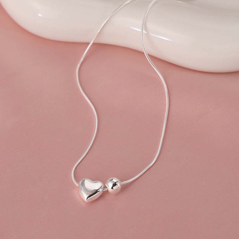 Vario karoliai su širdies formos pakabuku, sidabrinis pakabukas, kryžminė grandinė, Korėjietiškas stilius, Žiema 2024