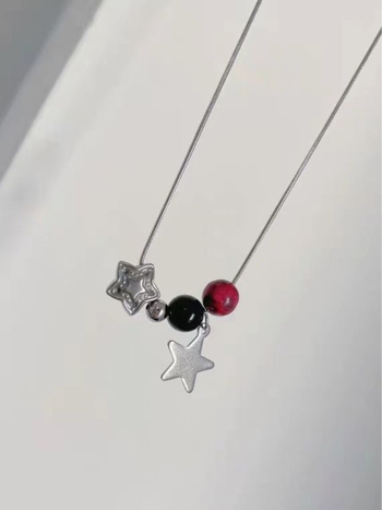 Kaklo papuošalas su žvaigždės dizainu, titano plienas, dėžutės grandinė, INs wind stilius, asmeninė tendencija