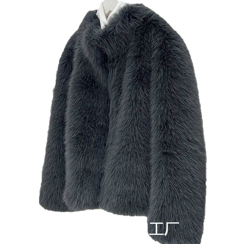 Ženska kožna jakna s lisicom krznom i integriranim umjetnim krznom, kratki kroj (Corduroy; glavni materijal: zec kožušina <30%; sekundarni materijal: Ostalo 50–70%)