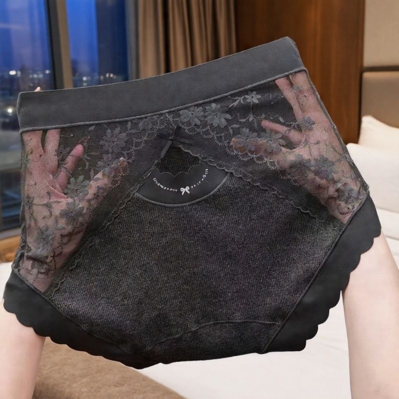 Moteriški medvilniniai kelnaitės su nėrinių įdėklu ir išpjovos dizainu, vidutinė juosmens linija, kvėpuojančios ir antibakterinės