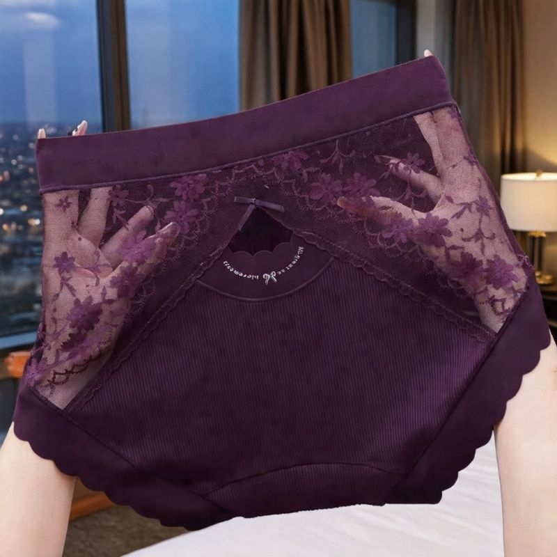 Moteriški medvilniniai kelnaitės su nėrinių įdėklu ir išpjovos dizainu, vidutinė juosmens linija, kvėpuojančios ir antibakterinės