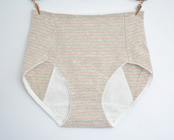 Medvilninės dryžuotos moterų menstruacijų kelnaitės, aukštos juosmens, išplėsta priekinė apsauga nuo pratekėjimo, greitai džiūsta