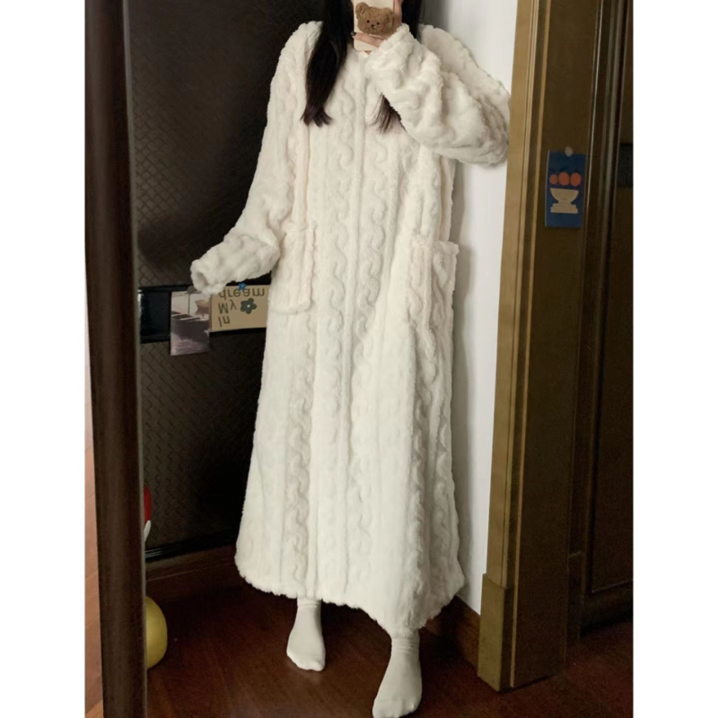 Ogrtač od Carding Cotton Wool – Gost materijal 201-250 g/m2, okrugli izrez, dugi rukavi, Za razonodu i spavanje