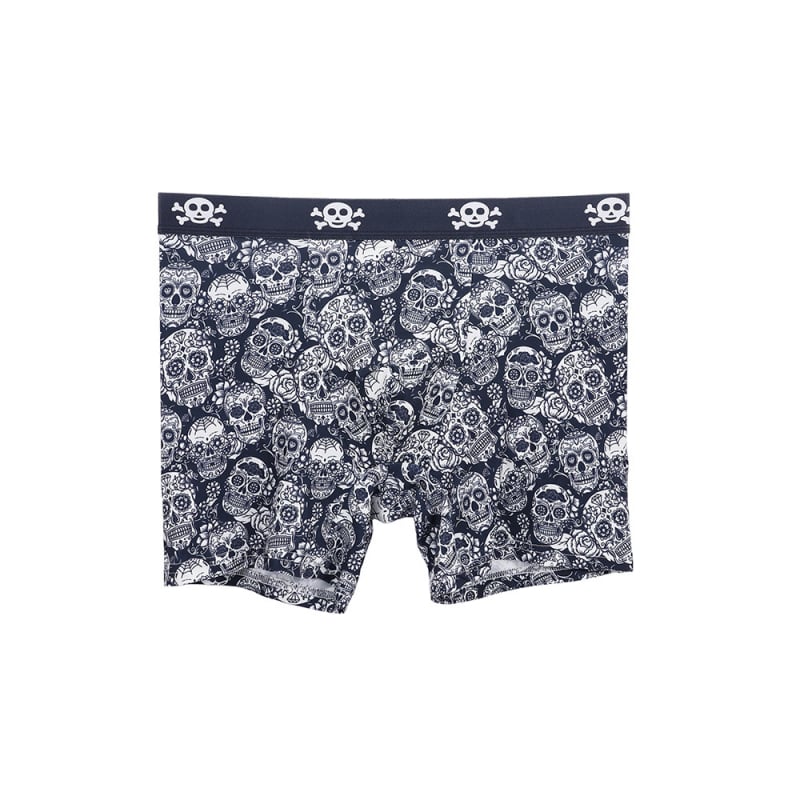 Férfi lélegző, nyomtatott boxer, középmagas derekú; fő anyag poliészter 95–100%; ágyéki bélés modal 95–100%; szövés kötött 31–40D; minták: figura, geometória, koponya, graffiti