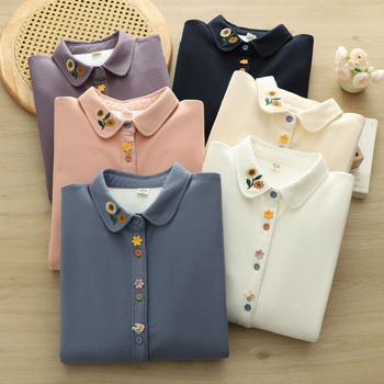 Medvilniniai marškiniai su gėlių raštu, literatūros-retro stilius, laisvas kirpimo, ilgos rankovės, lėlės tipo apykaklė, fliso įdaila