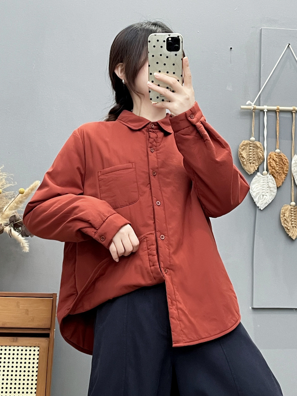 Pildyta medvilninė marškiniai, apvali kaklo iškirptė, ilgos rankovės, vidutinio ilgio