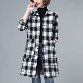 Damska karšto lango palaidinė-jaka su fleece pamušalu, poliesterio-bavlones mišinys, polo apykaklė, ilgos rankovės, vidutinio ilgio, japonų ir korėjiečių laisvas stilius, vienos eilės daug sagų užtrauktukas, ruduo 2025