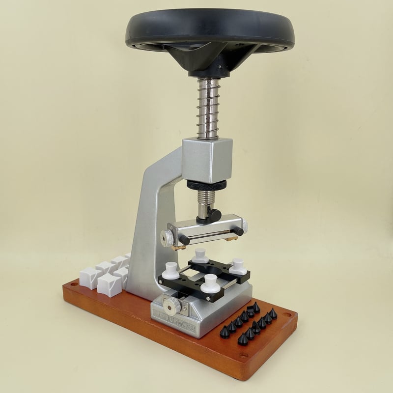 Laikrodžių remonto įrankis, metalo korpusas, 1 rinkinys, daugiafunkcinis dangtelio atidarytuvas, daugia-specifikacijų galinis atidarytuvas, grynoji svoris 3,5, laikrodžių remontui ir telekomunikacijų priežiūrai