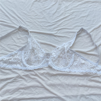 Liemenėlė su įtvarais (labai plonas formuojamas puodeliai, 3/4 puodeliai, nuimamos dvigubos petnešos, nėrinių siuvinėjimas)