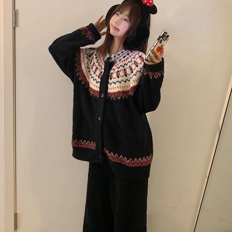 Dviejų dalių pižama iš pusvelūro, kardigano stiliaus, stora ir šilta žiemai 2025 (V formos kaklas, ilgos rankovės)